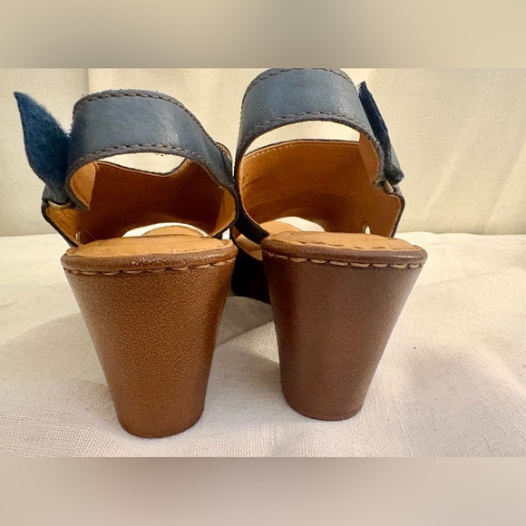 Born Blue Genuine Leather Slingback Peep Toe Heels Clogs Cushioned Size 10 NWOT - Picture 10 of 14